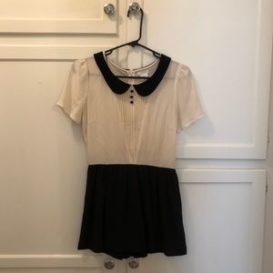 Peterpan collared vintage silk dress/skort! 👗